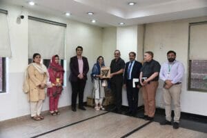 DVP Supports UCP in Flood Relief 11